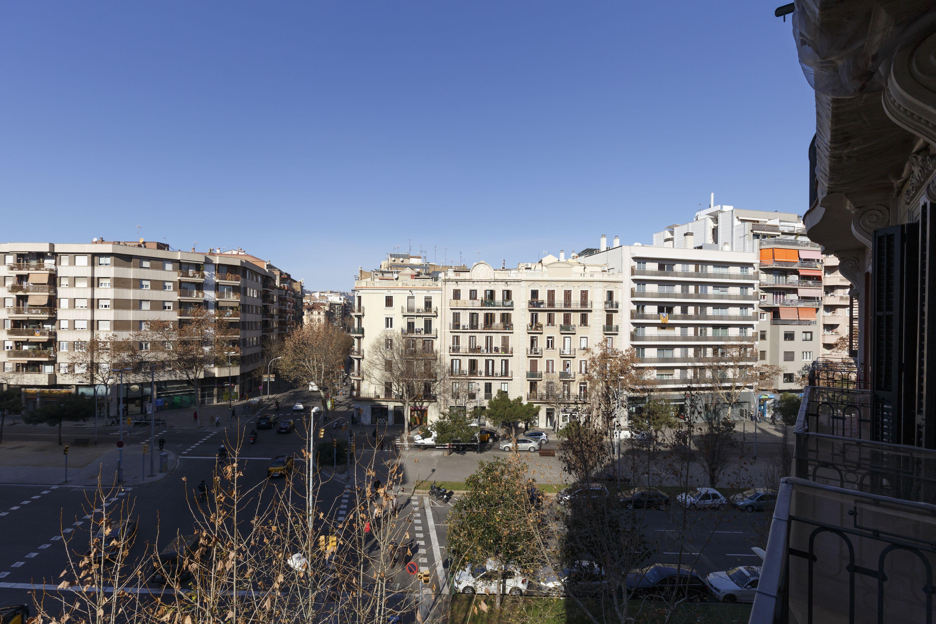 Ainb Eixample-Miro Apartments — Photos 1